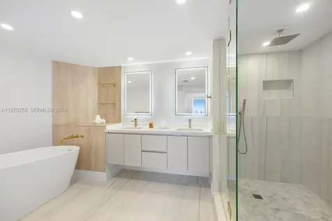 3000 Island Boulevard Aventura FL 33160