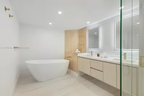 3000 Island Boulevard Aventura FL 33160