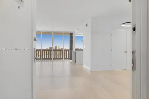 3000 Island Boulevard Aventura FL 33160