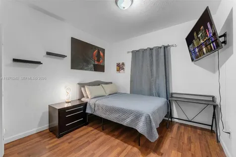 846 SW 148 Th Place Miami FL 33194