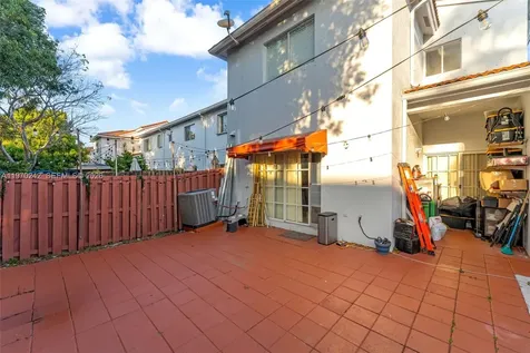 846 SW 148 Th Place Miami FL 33194