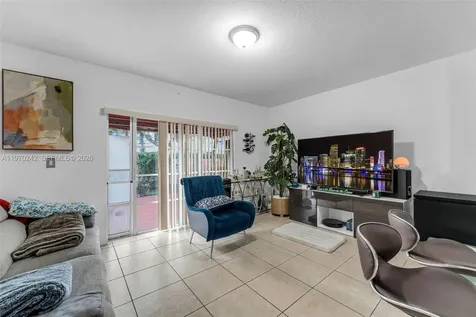 846 SW 148 Th Place Miami FL 33194