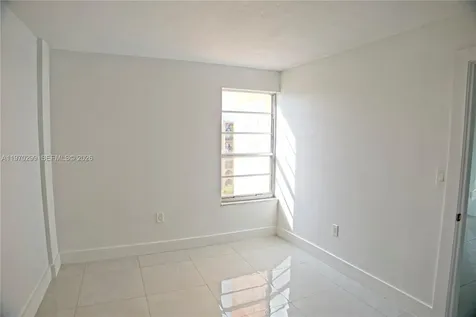4717 NW 7th Street Miami FL 33126
