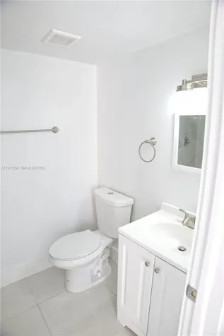 4717 NW 7th Street Miami FL 33126