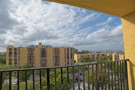 4717 NW 7th Street Miami FL 33126