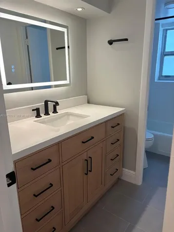210 Sea View Drive Key Biscayne FL 33149