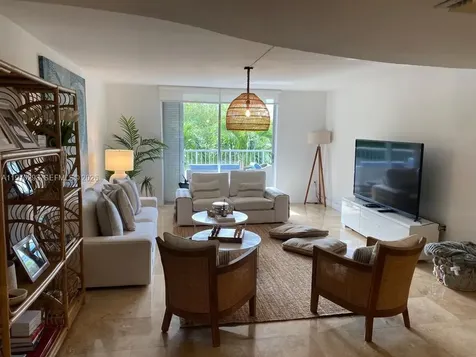 210 Sea View Drive Key Biscayne FL 33149