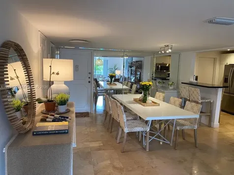 210 Sea View Drive Key Biscayne FL 33149