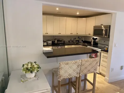 210 Sea View Drive Key Biscayne FL 33149