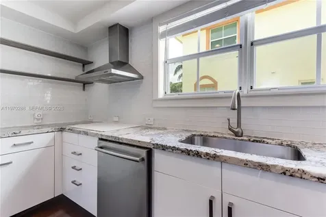 623 NE 8th Avenue Fort Lauderdale FL 33304