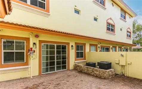 623 NE 8th Avenue Fort Lauderdale FL 33304