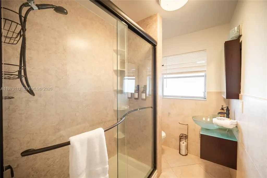 2121 NE 62nd Street Fort Lauderdale FL 33308