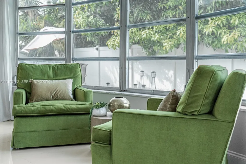 2121 NE 62nd Street Fort Lauderdale FL 33308