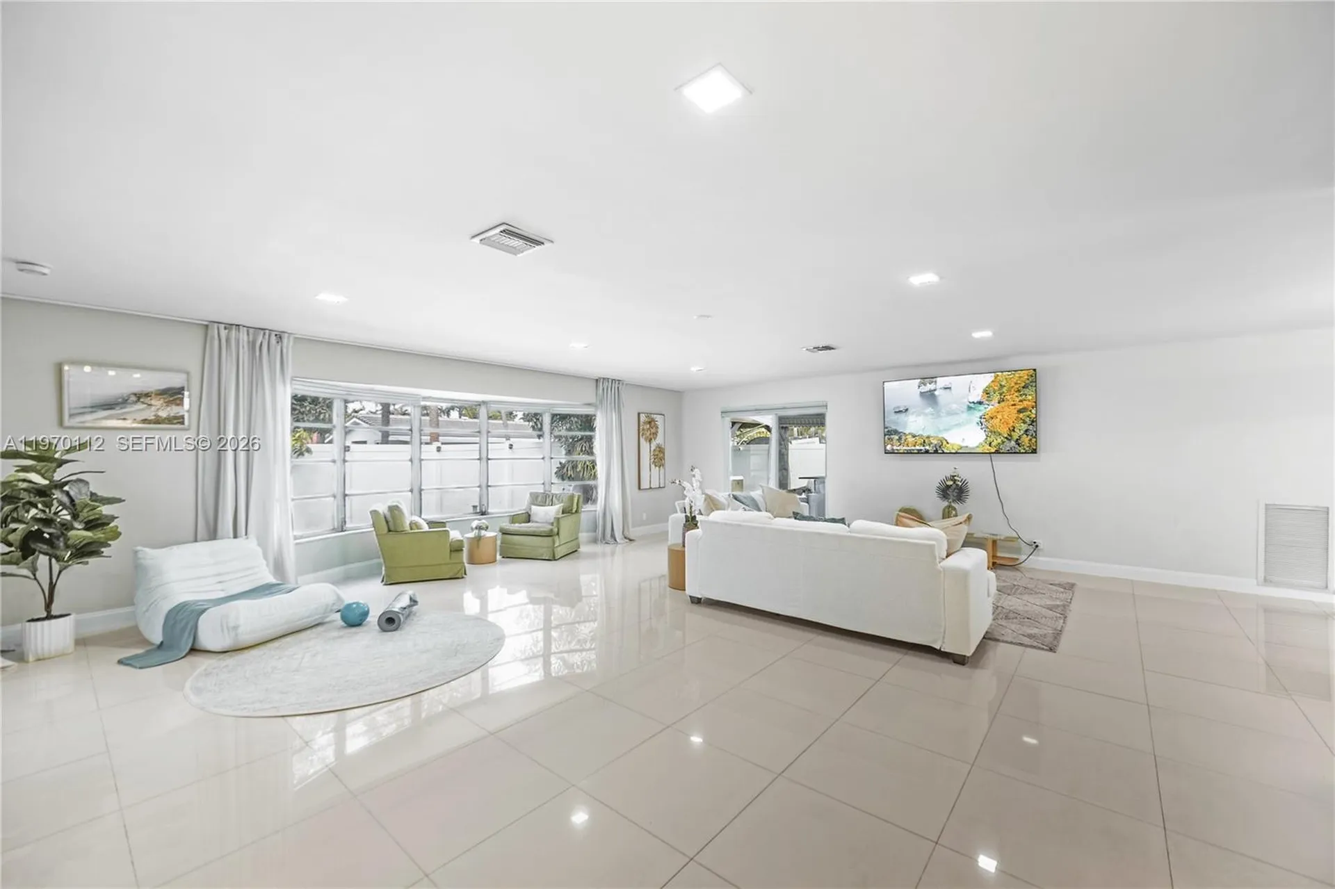 2121 NE 62nd Street Fort Lauderdale FL 33308