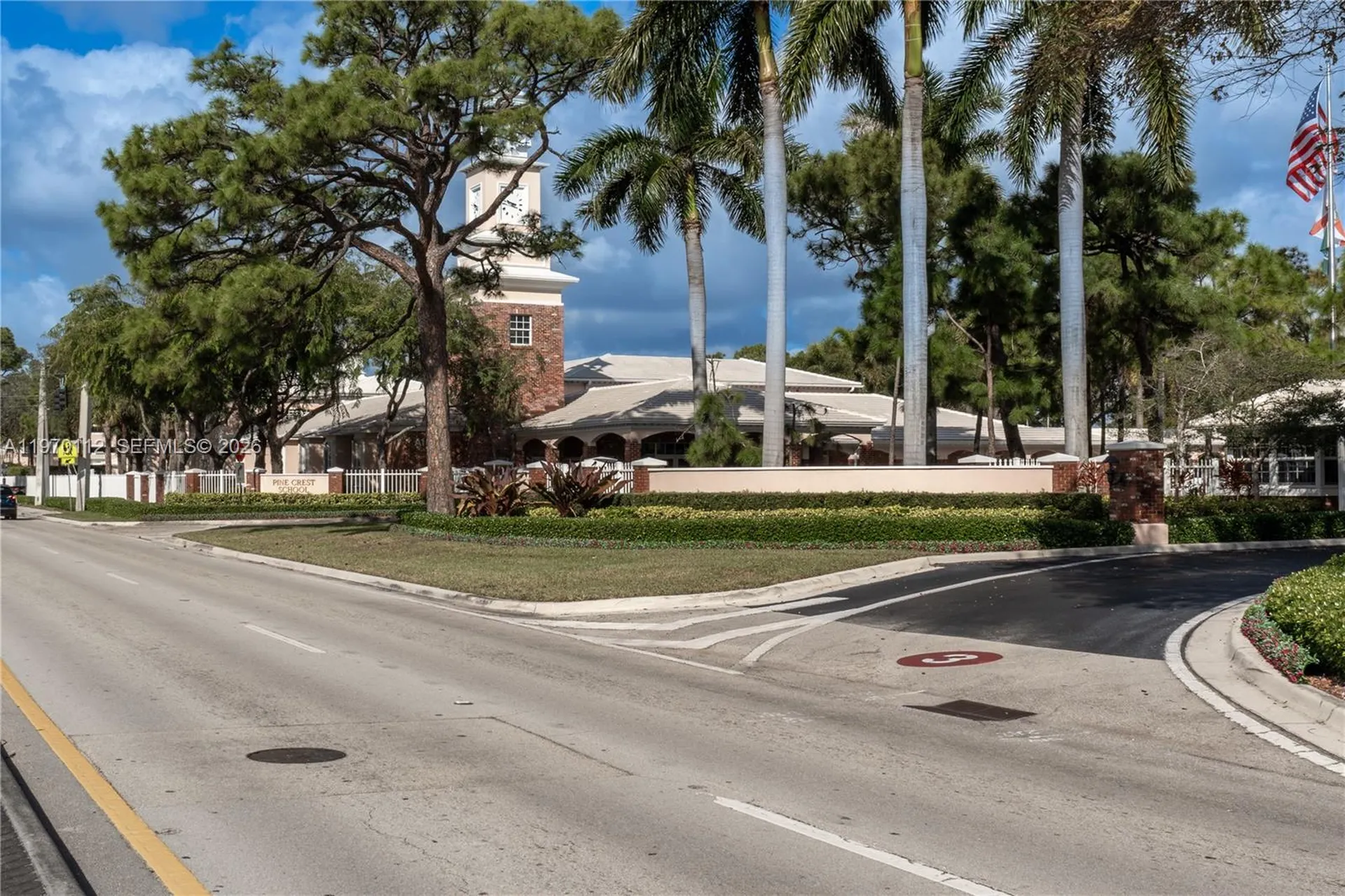 2121 NE 62nd Street Fort Lauderdale FL 33308