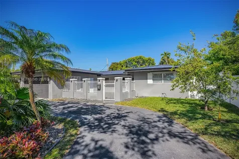 2121 NE 62nd Street Fort Lauderdale FL 33308
