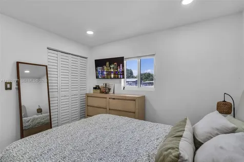 2020 NW 83rd Terrace Miami FL 33147