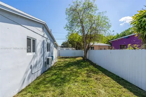 2020 NW 83rd Terrace Miami FL 33147