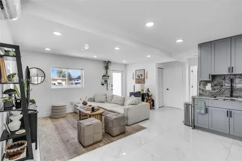 2020 NW 83rd Terrace Miami FL 33147