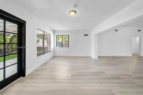 7525 Adventure Avenue North Bay Village FL 33141