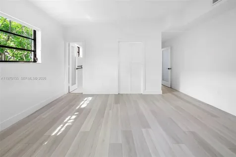 7525 Adventure Avenue North Bay Village FL 33141