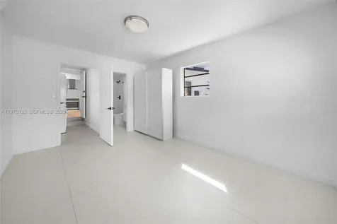 7525 Adventure Avenue North Bay Village FL 33141