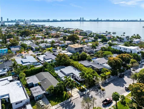7525 Adventure Avenue North Bay Village FL 33141