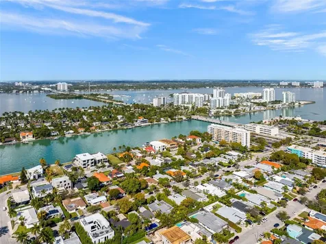 7525 Adventure Avenue North Bay Village FL 33141