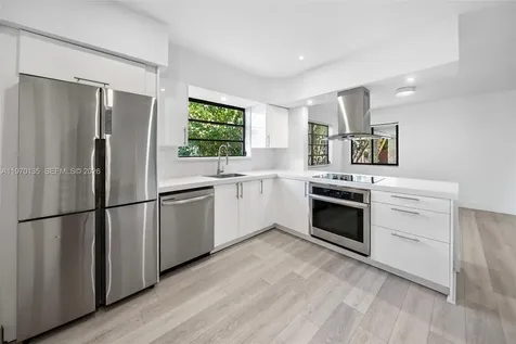 7525 Adventure Avenue North Bay Village FL 33141