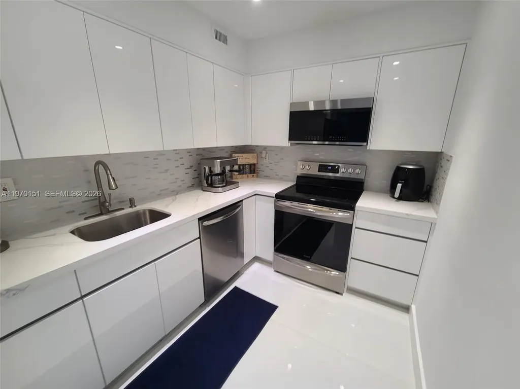 2501 S Ocean Drive Hollywood FL 33019