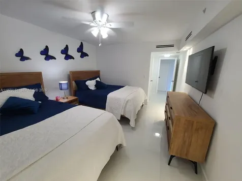 2501 S Ocean Drive Hollywood FL 33019