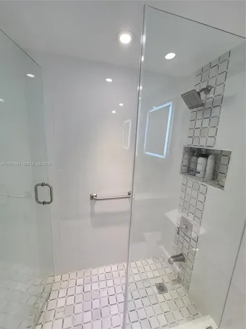 2501 S Ocean Drive Hollywood FL 33019