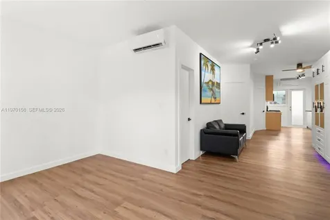 1009 Meridian Avenue Miami Beach FL 33139