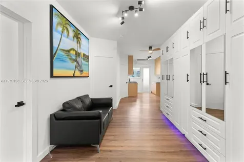 1009 Meridian Avenue Miami Beach FL 33139