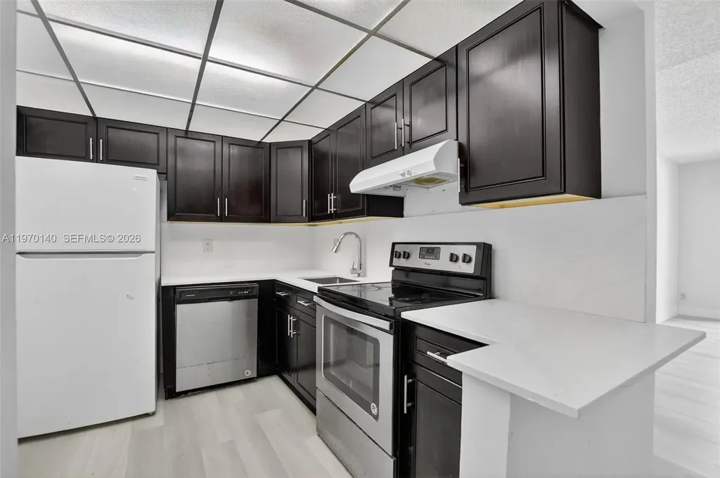 450 NW 20th Street Boca Raton FL 33431