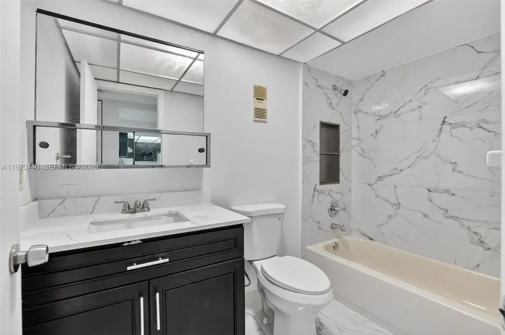 450 NW 20th Street Boca Raton FL 33431