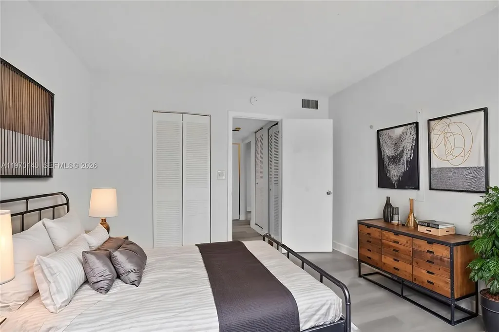 450 NW 20th Street Boca Raton FL 33431