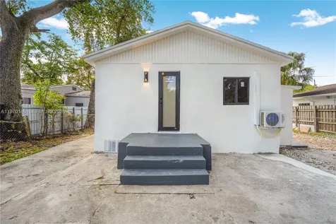 5511 NW 4th Avenue Miami FL 33127
