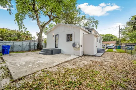 5511 NW 4th Avenue Miami FL 33127