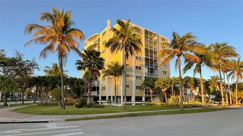 555 Crandon Boulevard Key Biscayne FL 33149