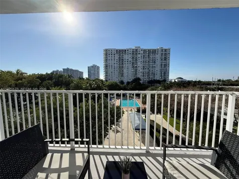 2851 NE 183rd Street Aventura FL 33160