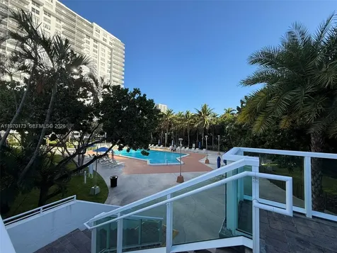 2851 NE 183rd Street Aventura FL 33160