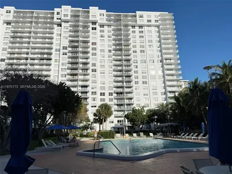 2851 NE 183rd Street Aventura FL 33160