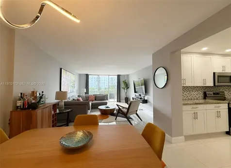 2851 NE 183rd Street Aventura FL 33160