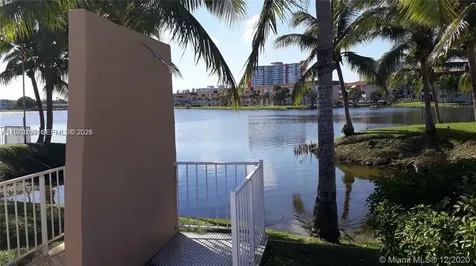 1540 NE 191st Street Miami FL 33179