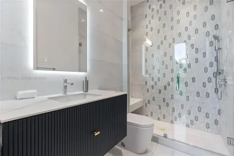 536 W 51st Street Miami Beach FL 33140