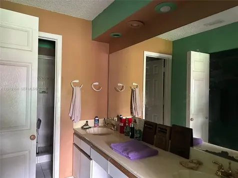 14975 SW 48th Terrace Miami FL 33185