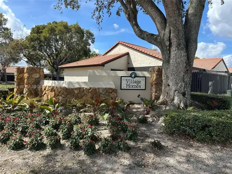 14975 SW 48th Terrace Miami FL 33185