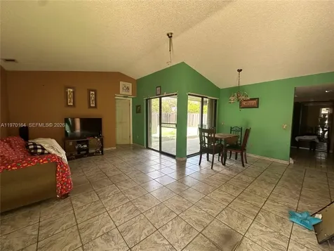 14975 SW 48th Terrace Miami FL 33185