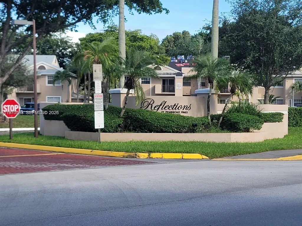 1791 NW 96th Terrace Pembroke Pines FL 33024